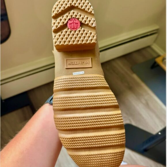 Hunter Original Short Rubber Gravel/Biscuit Wellington Rain Boots - Picture 5 of 6